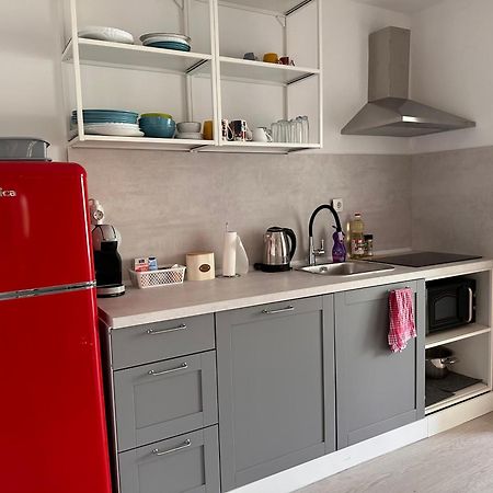 Beach Apartment - 50M From The Beach With Free Parking Biograd Na Moru Exterior photo