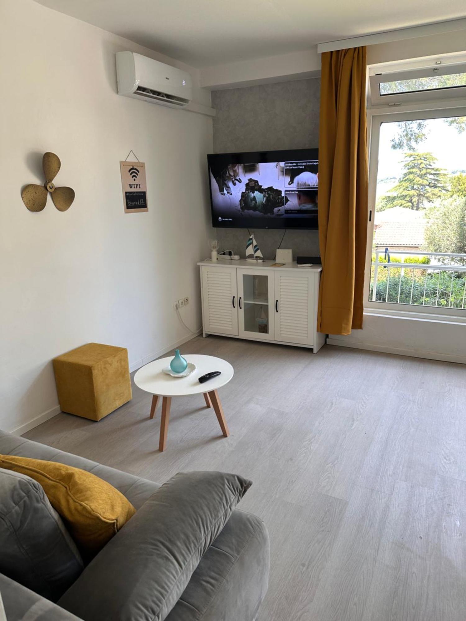 Beach Apartment - 50M From The Beach With Free Parking Biograd Na Moru Exterior photo